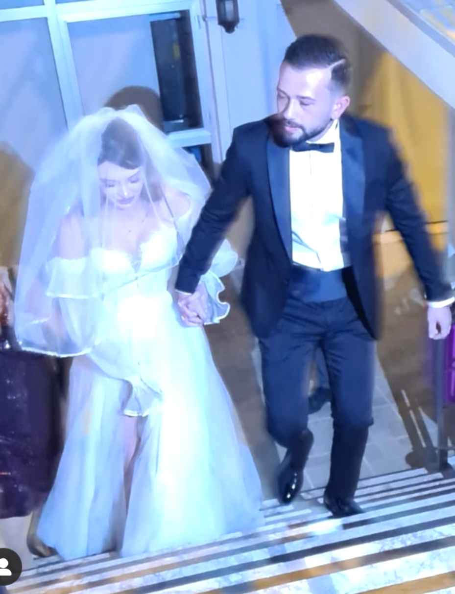 Gelinliğimi kiralıyorum