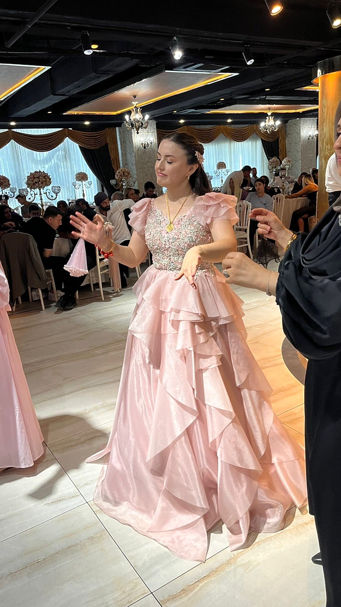 Toz pempe organze katlı kol prenses abiye